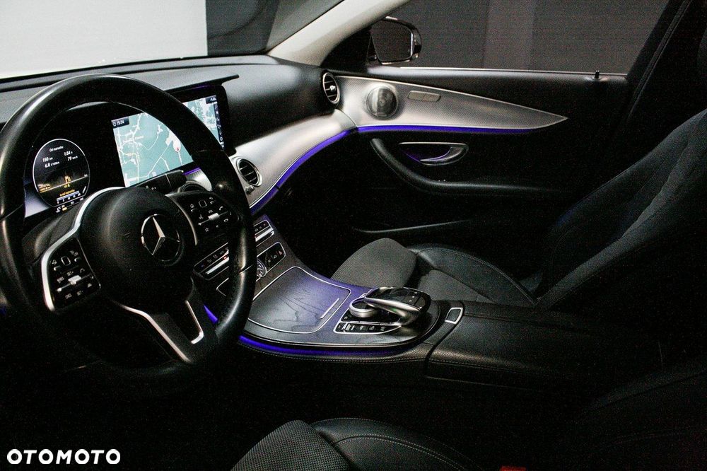 Mercedes-Benz Klasa E - 12