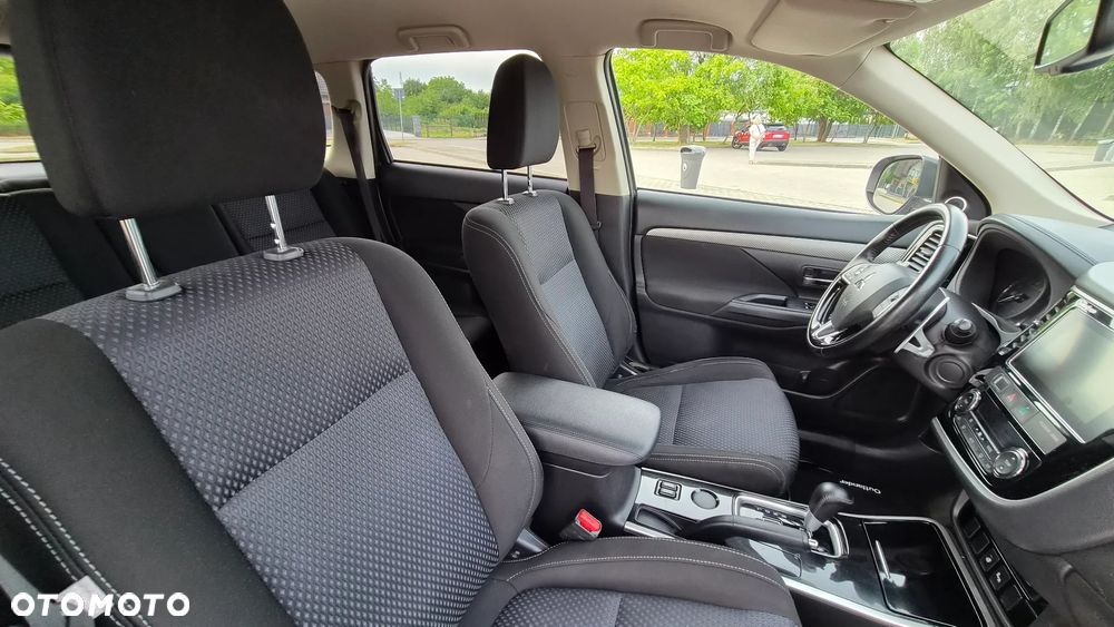 Mitsubishi Outlander 2.0 Intense 2WD CVT - 20