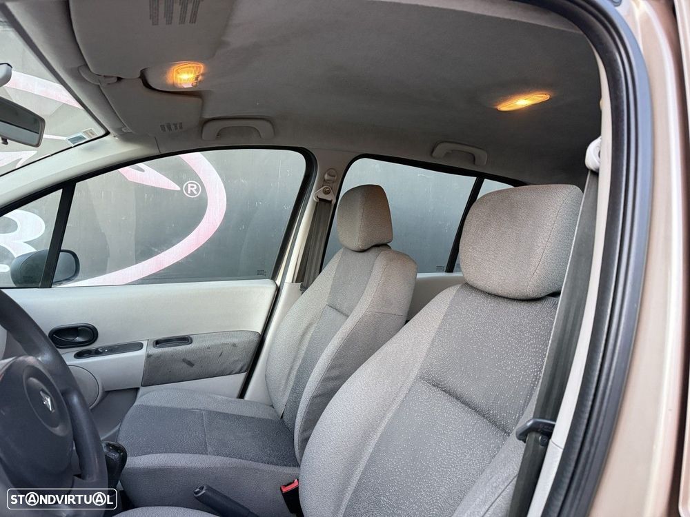 Renault Modus 1.2 Confort Dynamique - 11