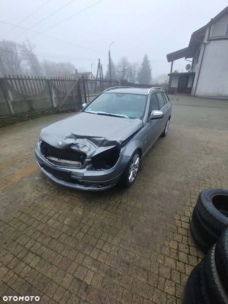 Mercedes-Benz Klasa C 200 T Kompressor Automatik - 2