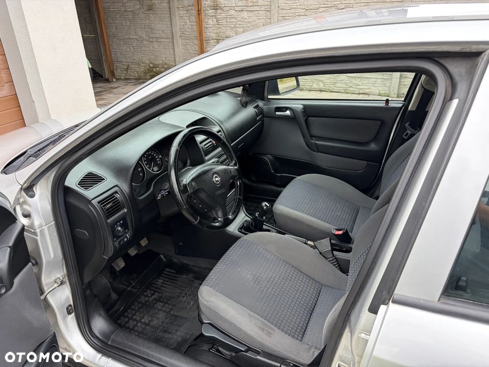 Opel Astra - 9
