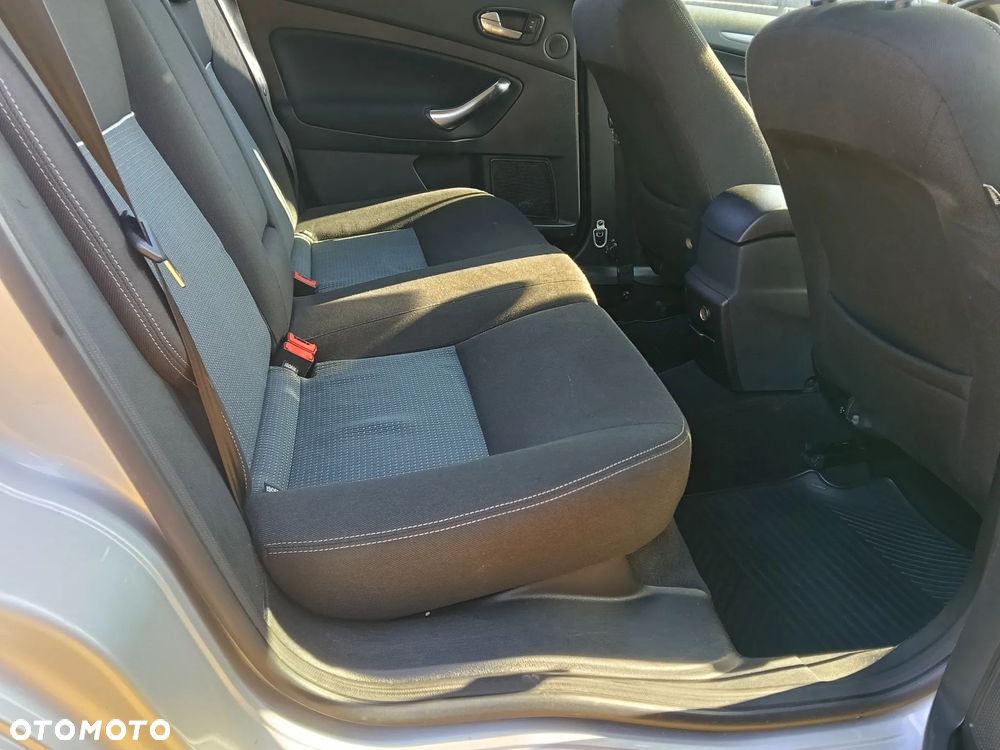 Ford Mondeo 2.0 TDCi Viva Trend - 8
