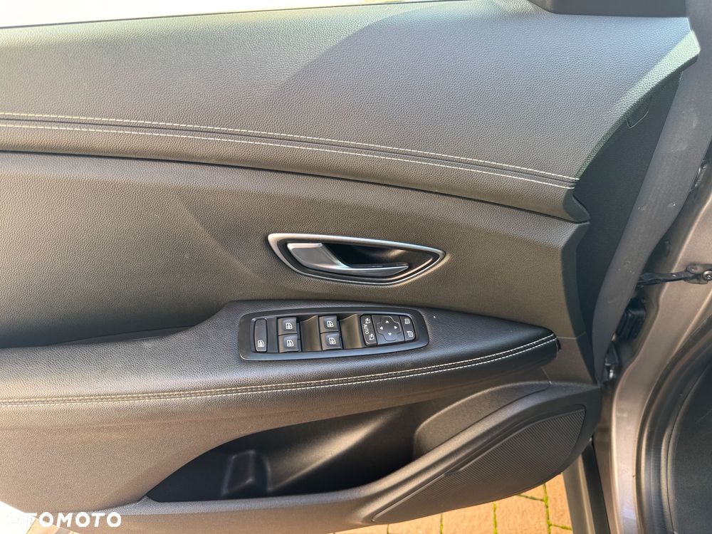 Renault Grand Scenic Energy TCe 130 S&S Bose Edition - 20