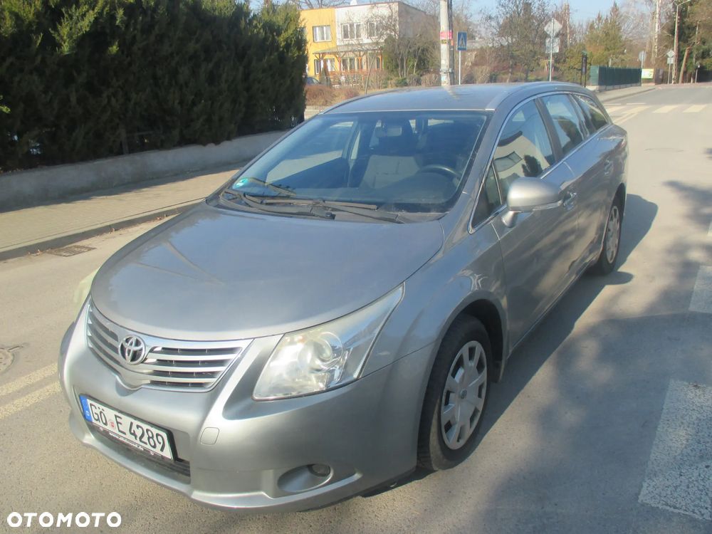 Toyota Avensis 1.8 Sol - 16