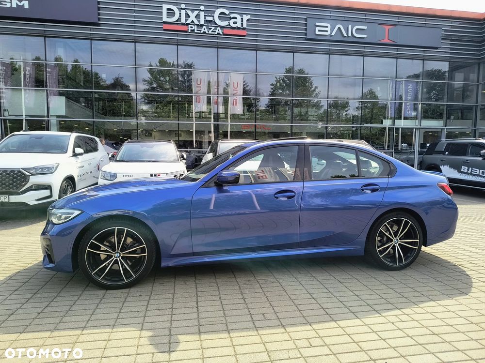 BMW Seria 3 330i xDrive M Sport - 3