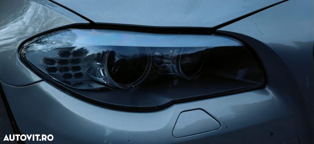 BMW Seria 5 525d xDrive AT - 10