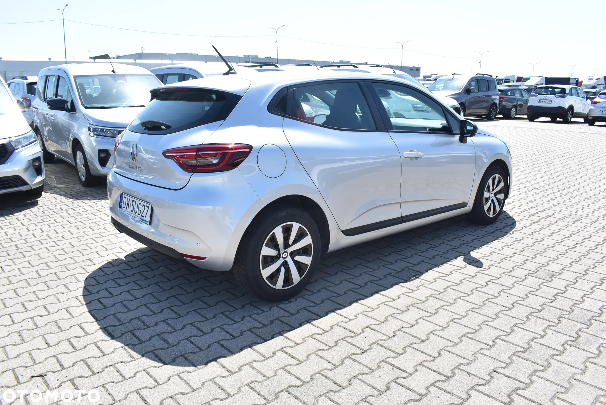 Renault Clio 1.0 TCe Equilibre - 6