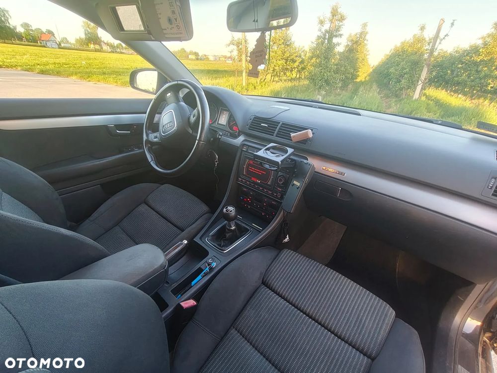 Audi A4 Avant 2.0 TDI Quattro - 10