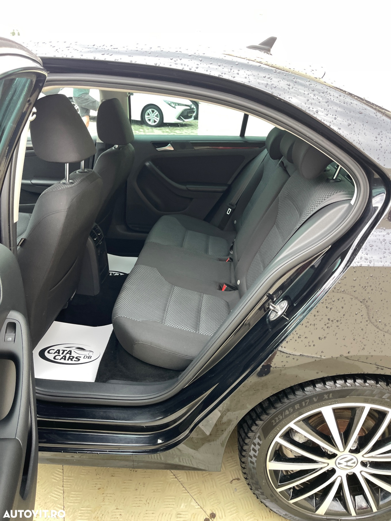 Volkswagen Jetta - 27