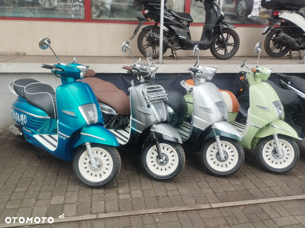 Peugeot Django