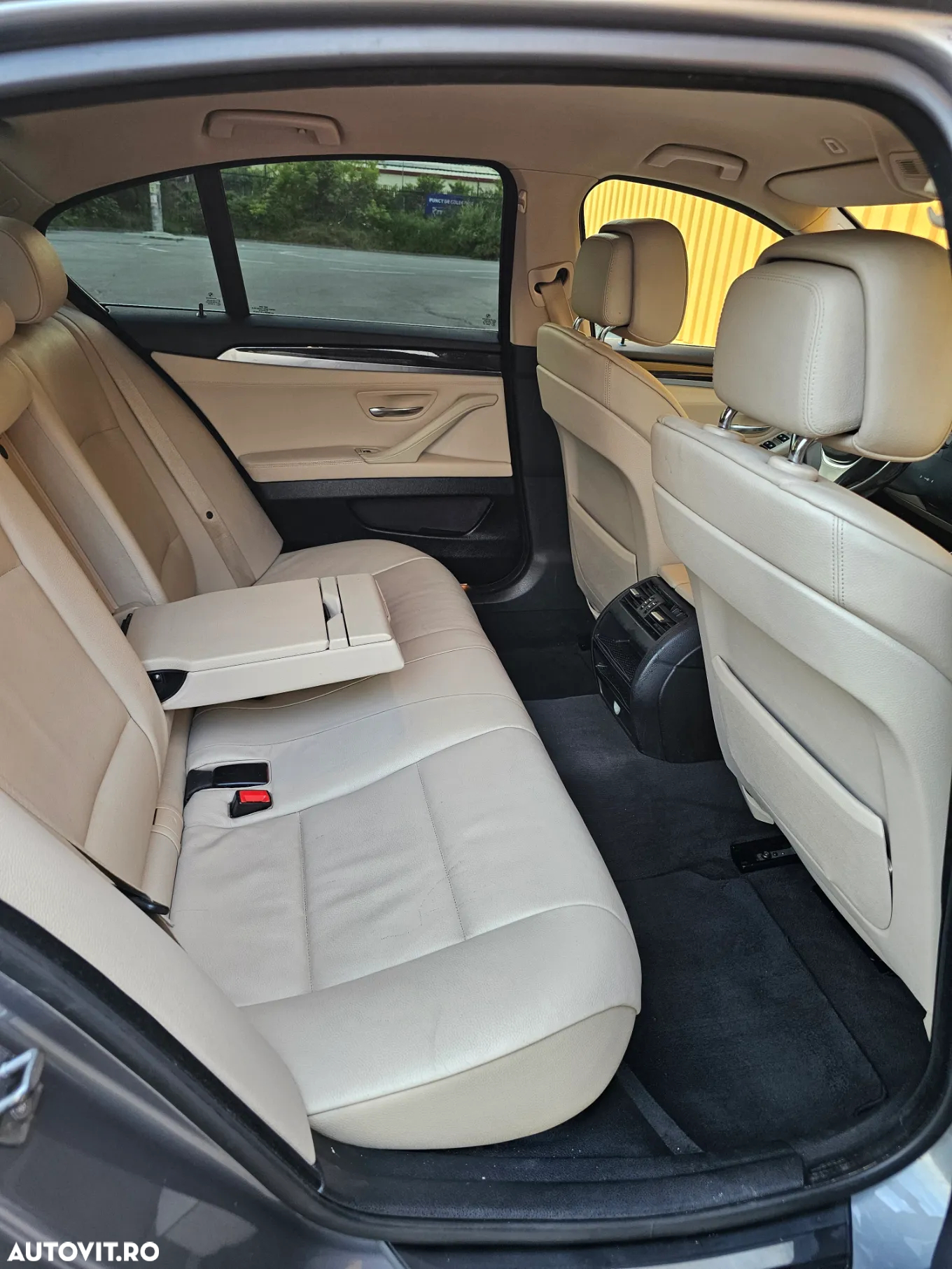BMW Seria 5 520d - 14