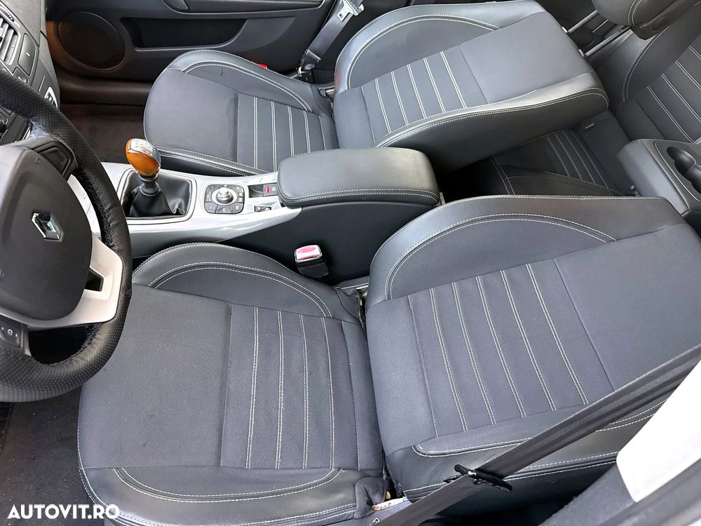 Renault Laguna - 11