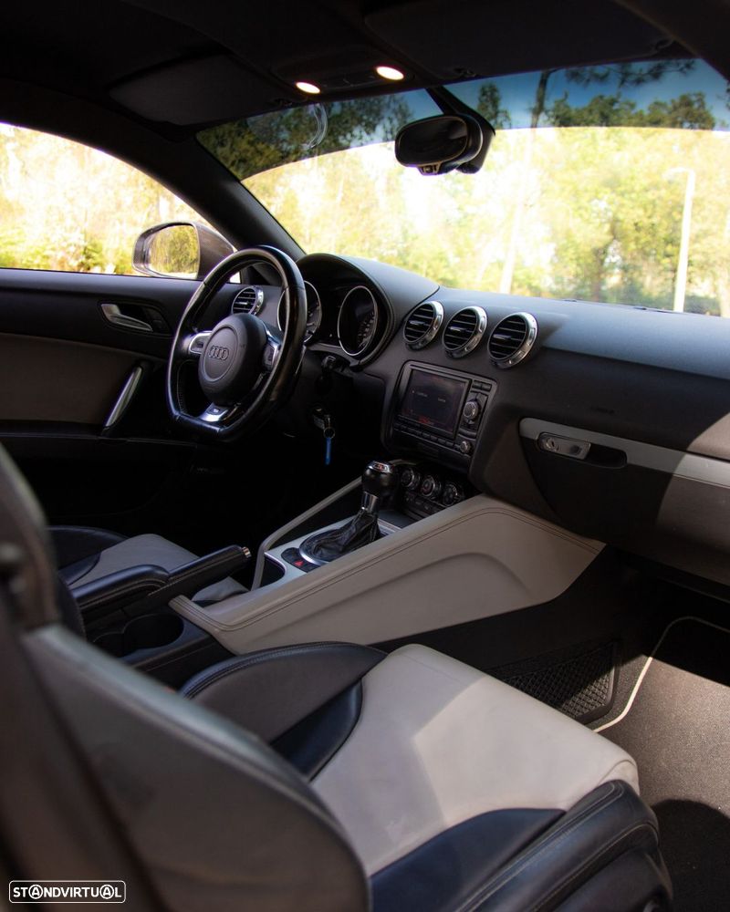 Audi TTS Coupé 2.0 TFSi quattro S Tronic - 30