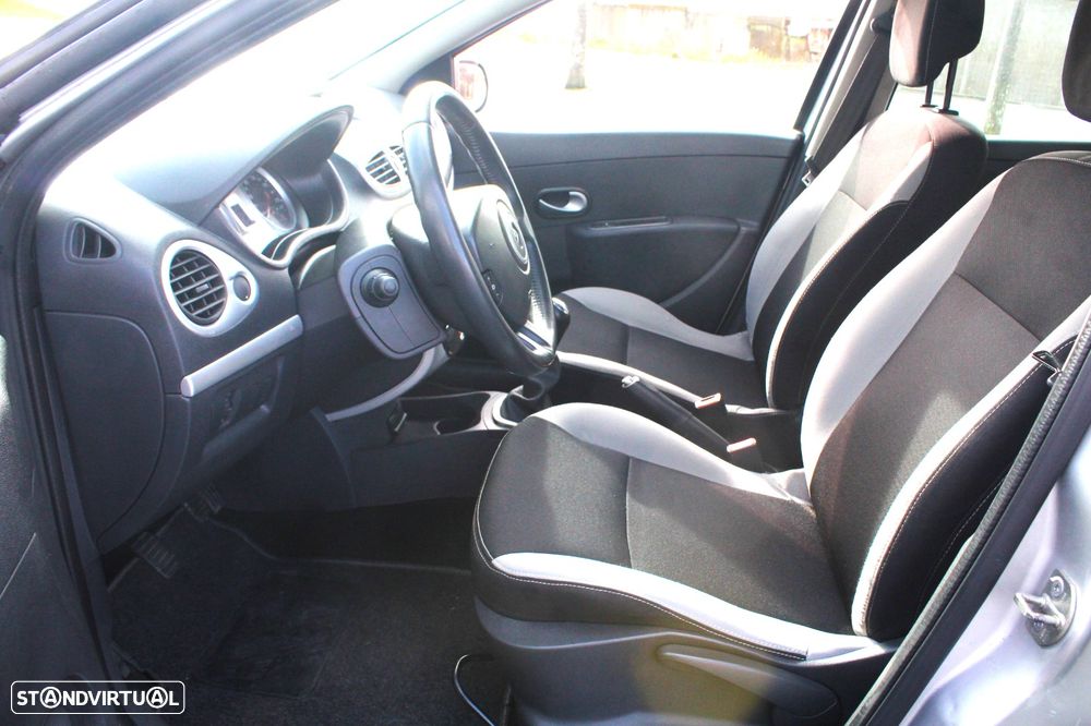 Renault Clio Break - 23