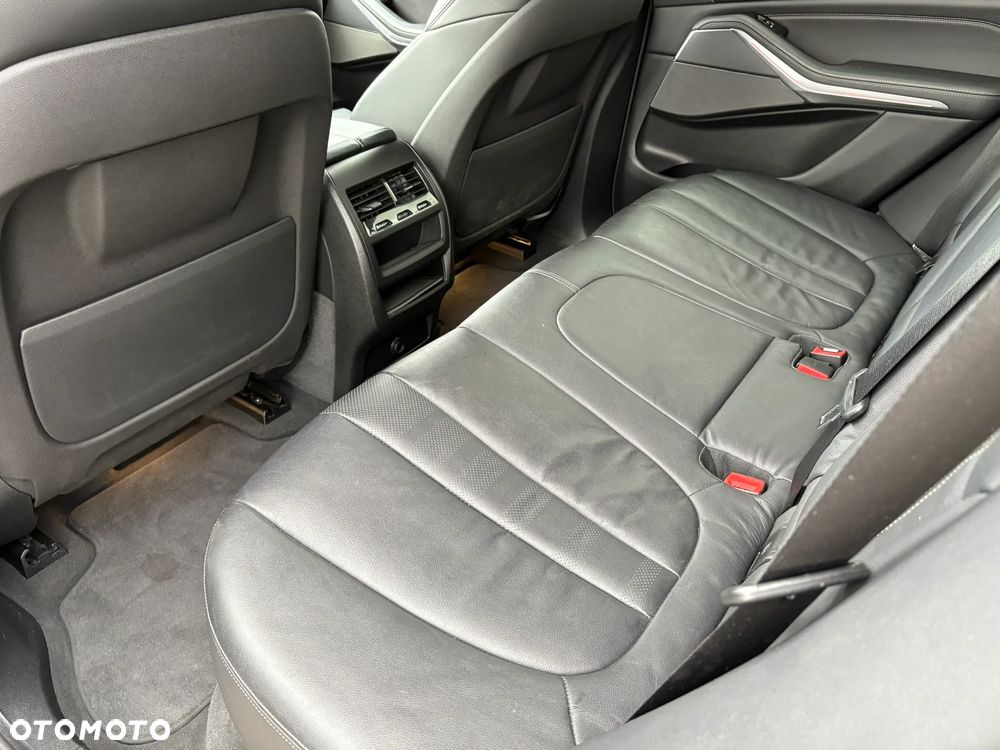 BMW X5 xDrive40i sport - 27