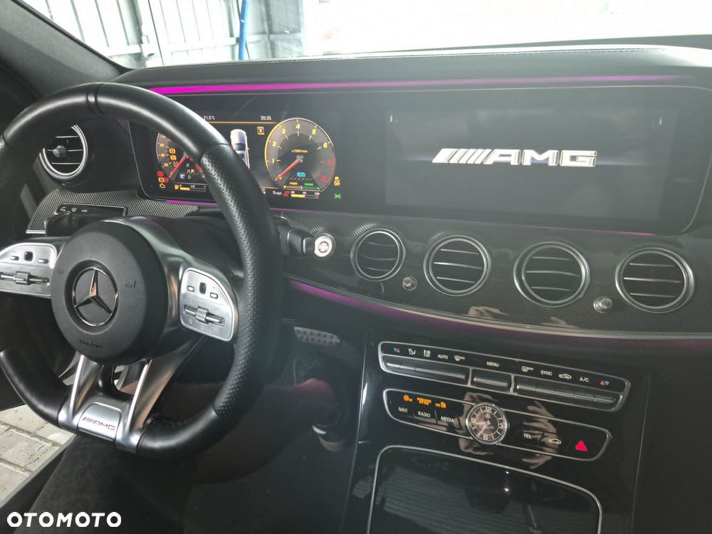 Mercedes-Benz Klasa E - 7