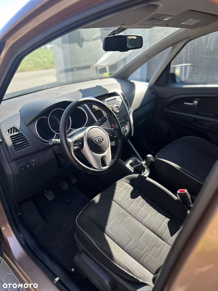Kia Venga 1.6 CRDi M - 9