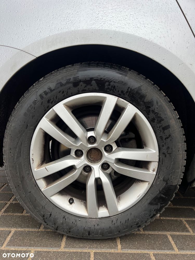 Volkswagen Passat 1.6 TDI Comfortline - 15