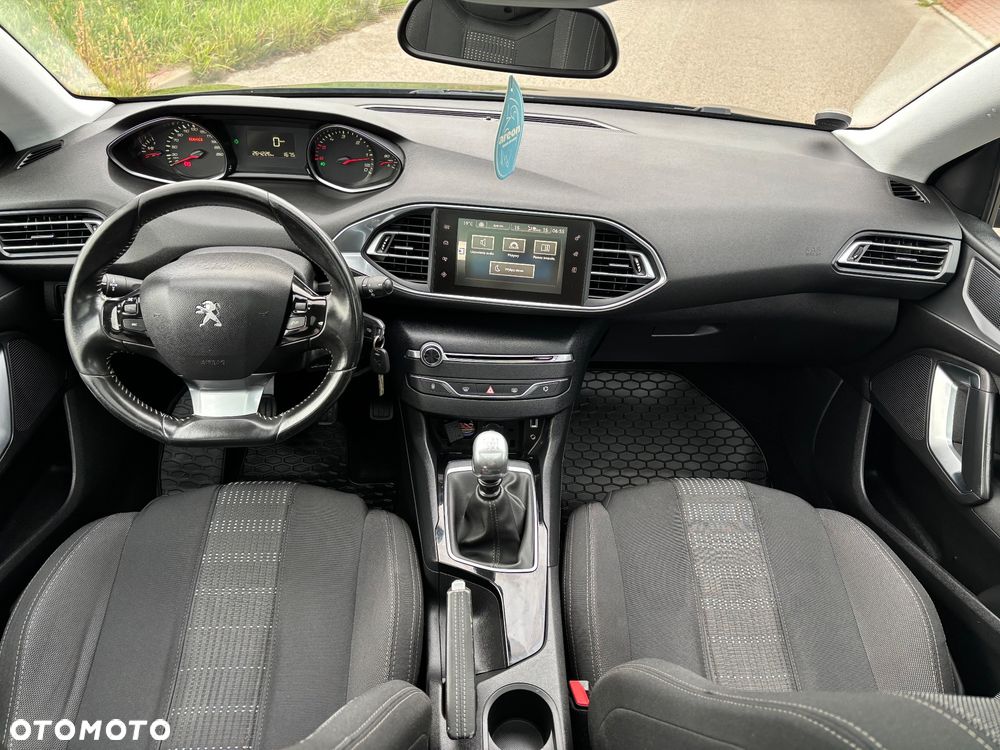 Peugeot 308 - 15