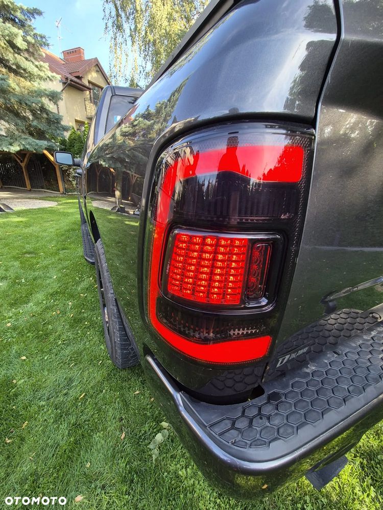 Dodge RAM 5.7 4x4 - 35