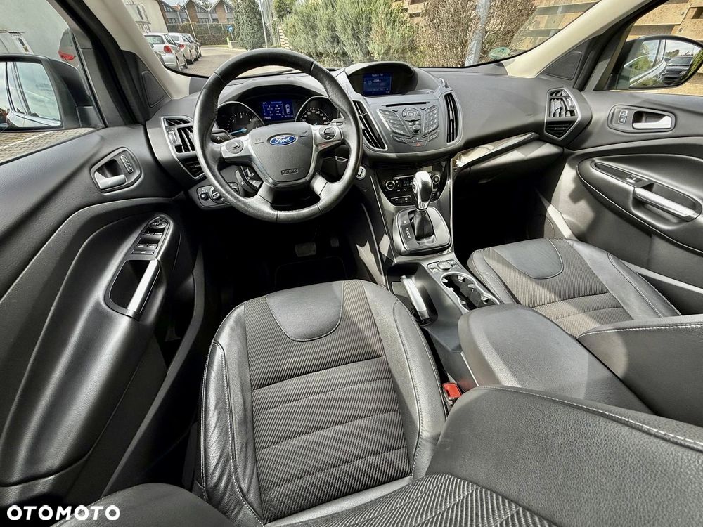 Ford Kuga 2.0 TDCi 4x4 Titanium - 28