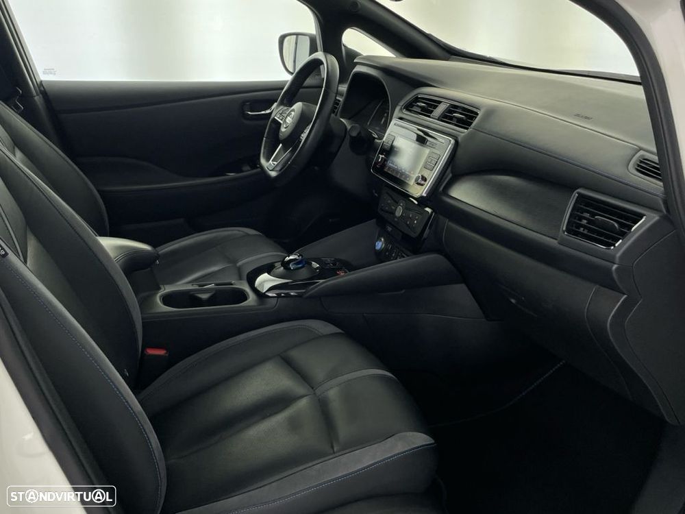 Nissan Leaf Tekna ProPilot Park - 22