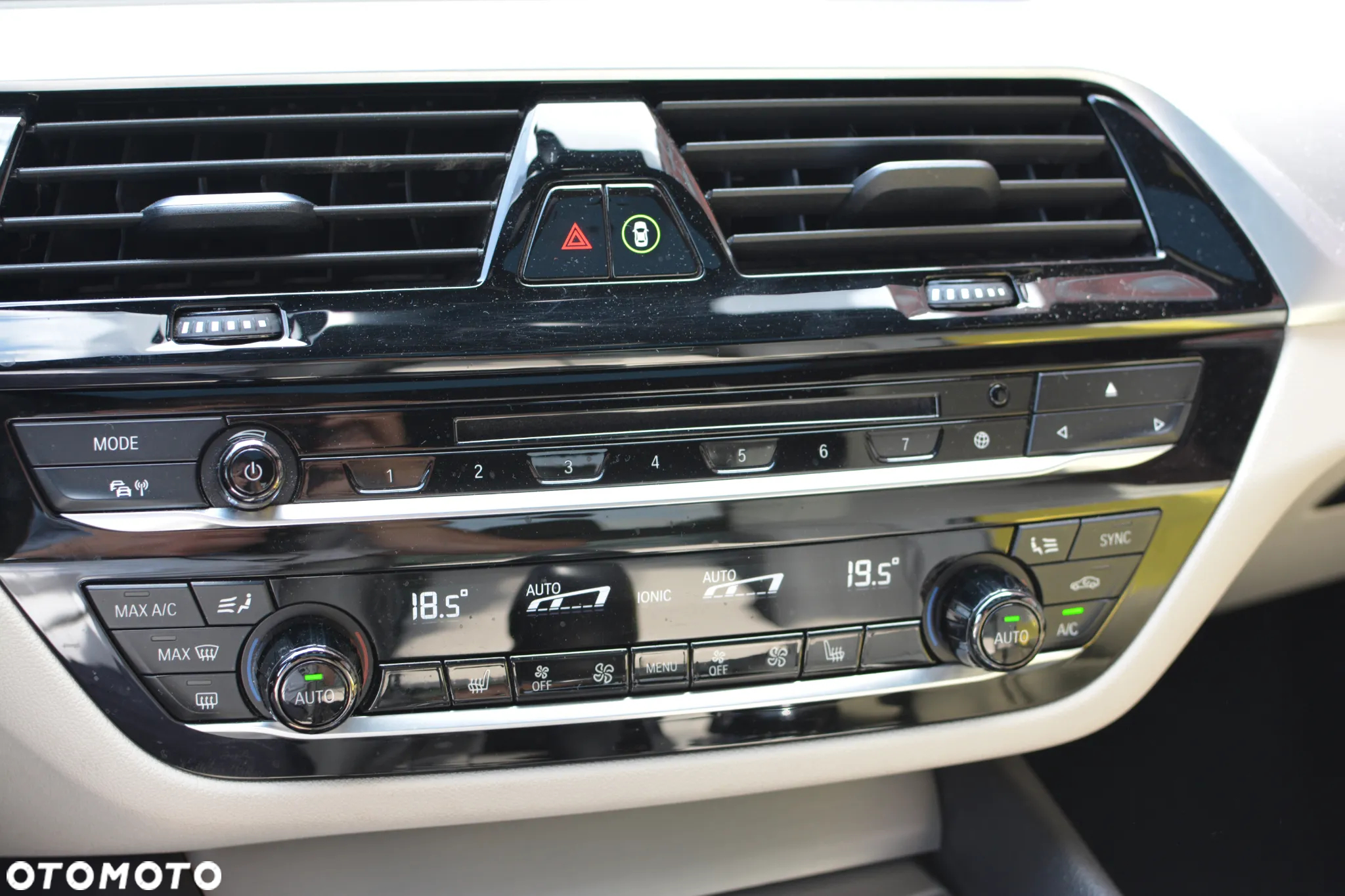 BMW Seria 5 520d xDrive Sport Line sport - 10