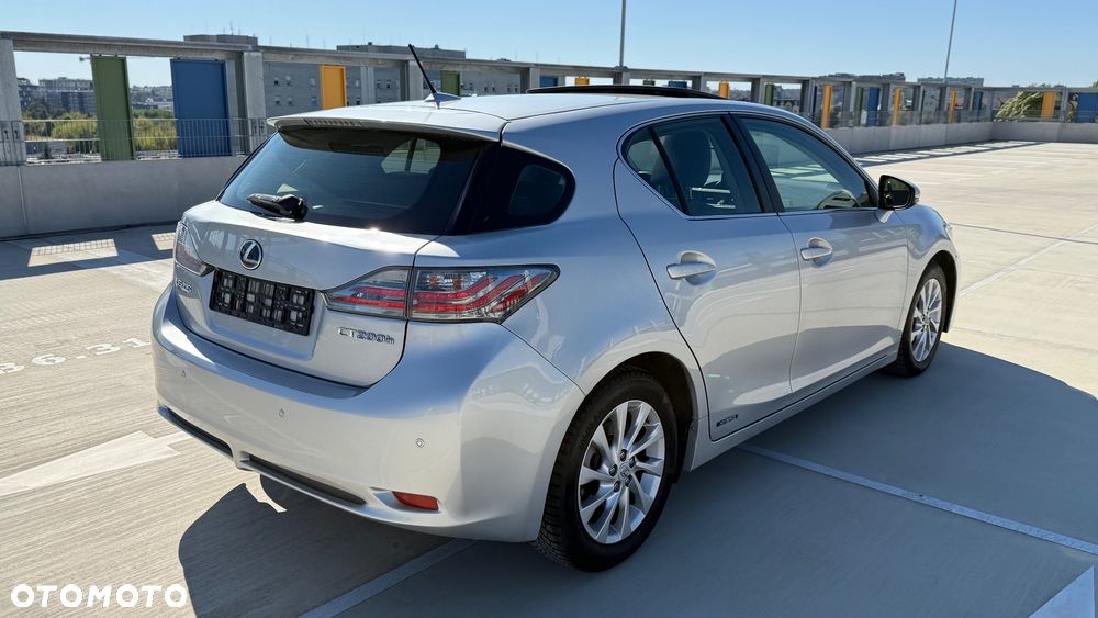 Lexus CT 200h Prestige - 8