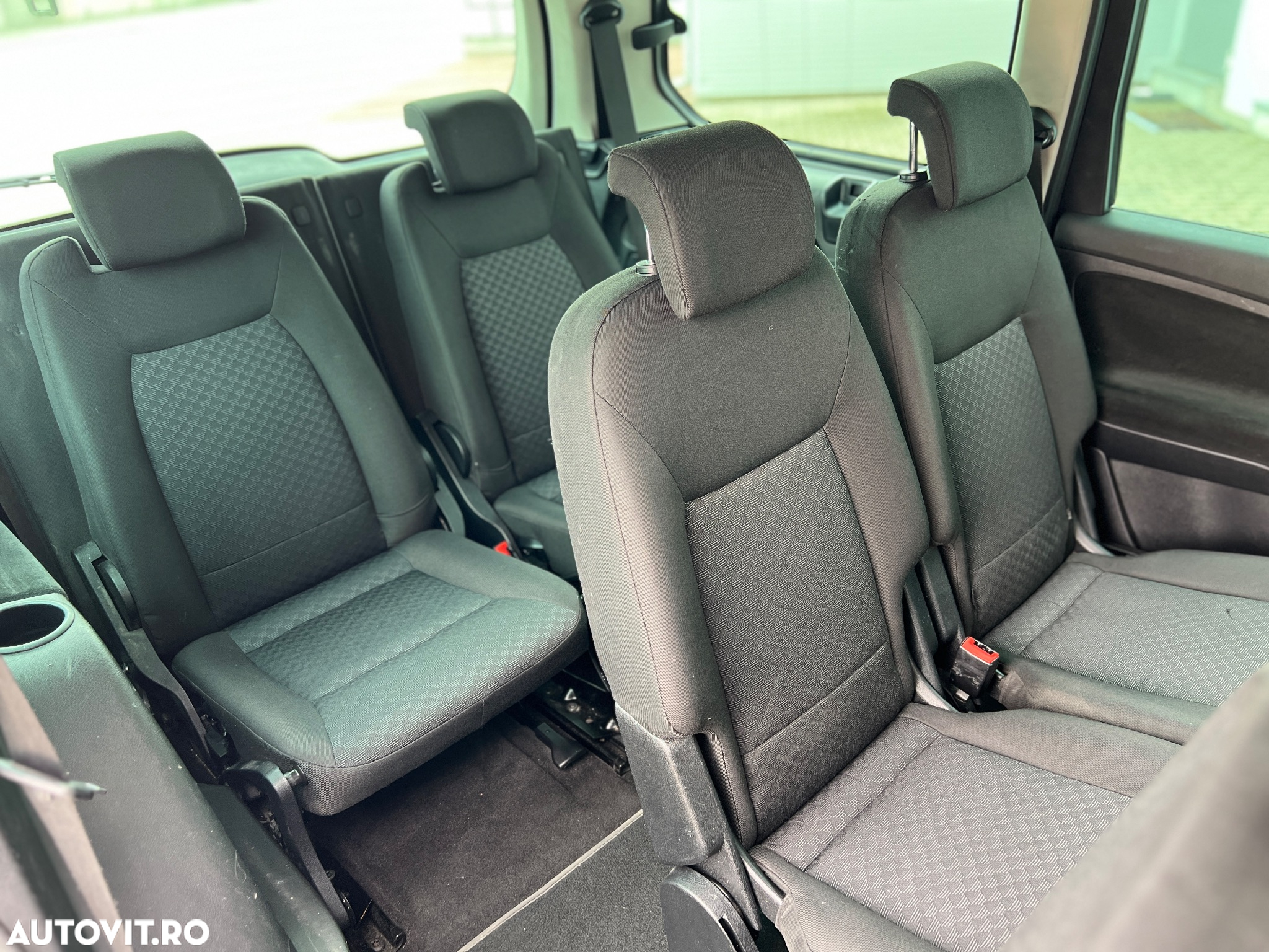 Ford Galaxy 2.0 TDCi DPF Ghia - 11