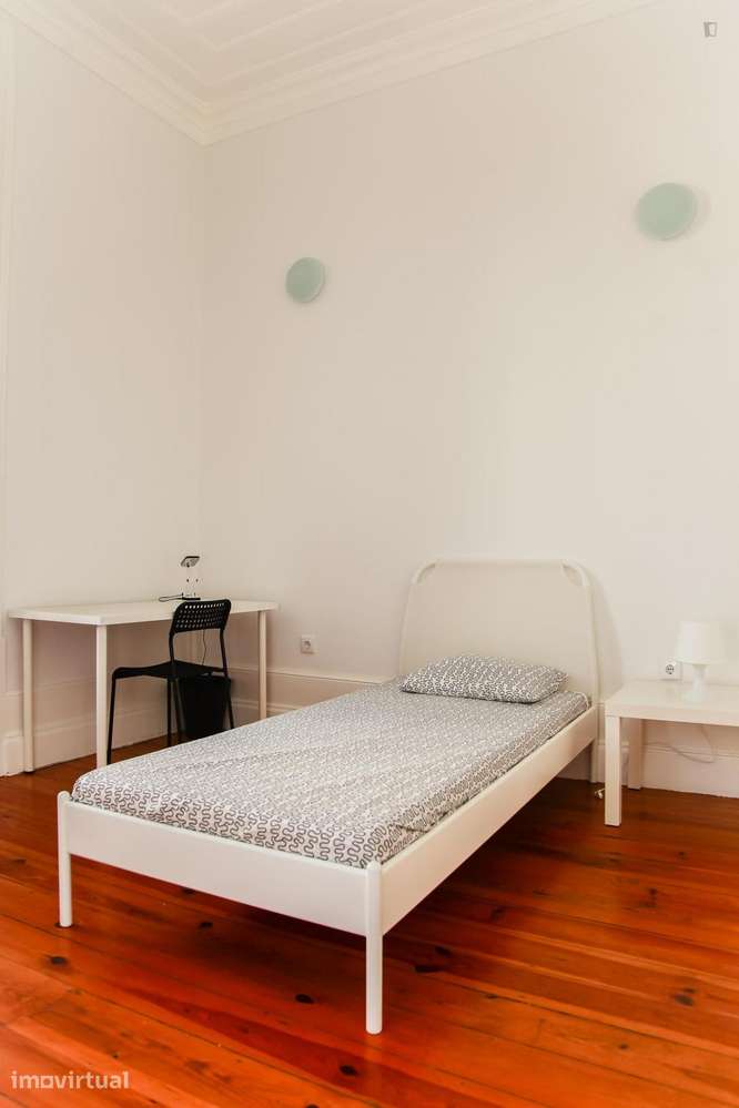 Quarto - localizado em Cidral Coimbra - Grande imagem: 3/40