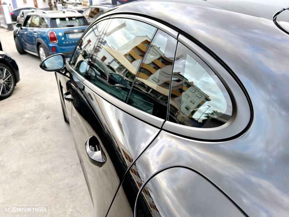 Porsche Panamera 4 E-Hybrid - 49