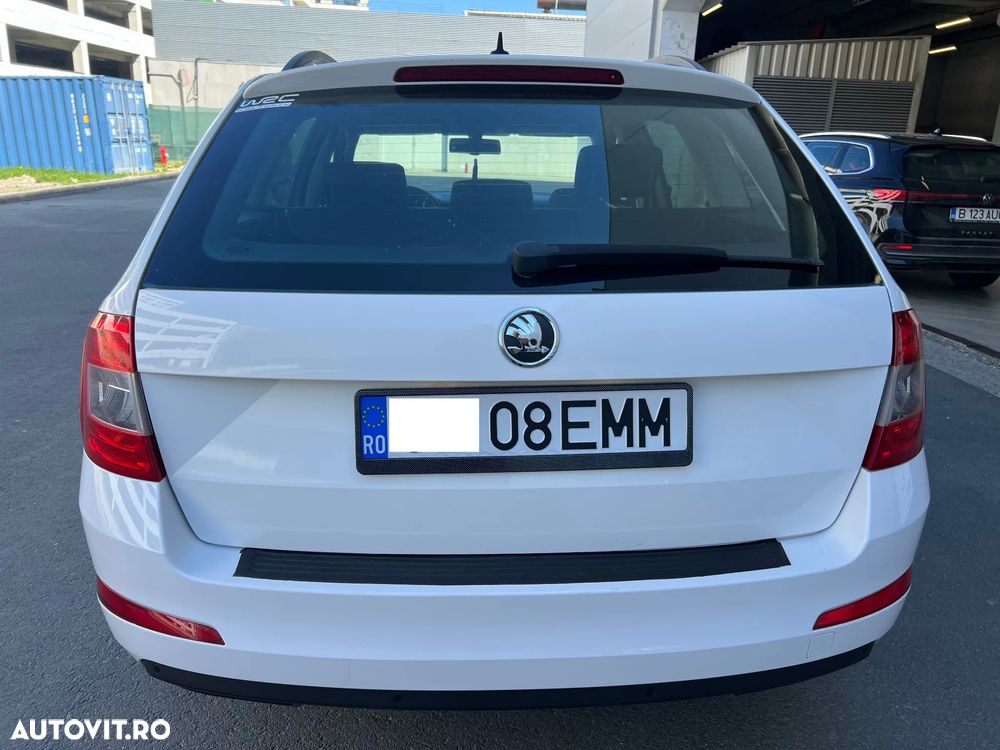 Skoda Octavia 2.0 TDI ELEGANCE DSG - 25