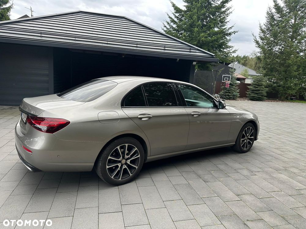 Mercedes-Benz Klasa E 220 d 9G-TRONIC Avantgarde - 3