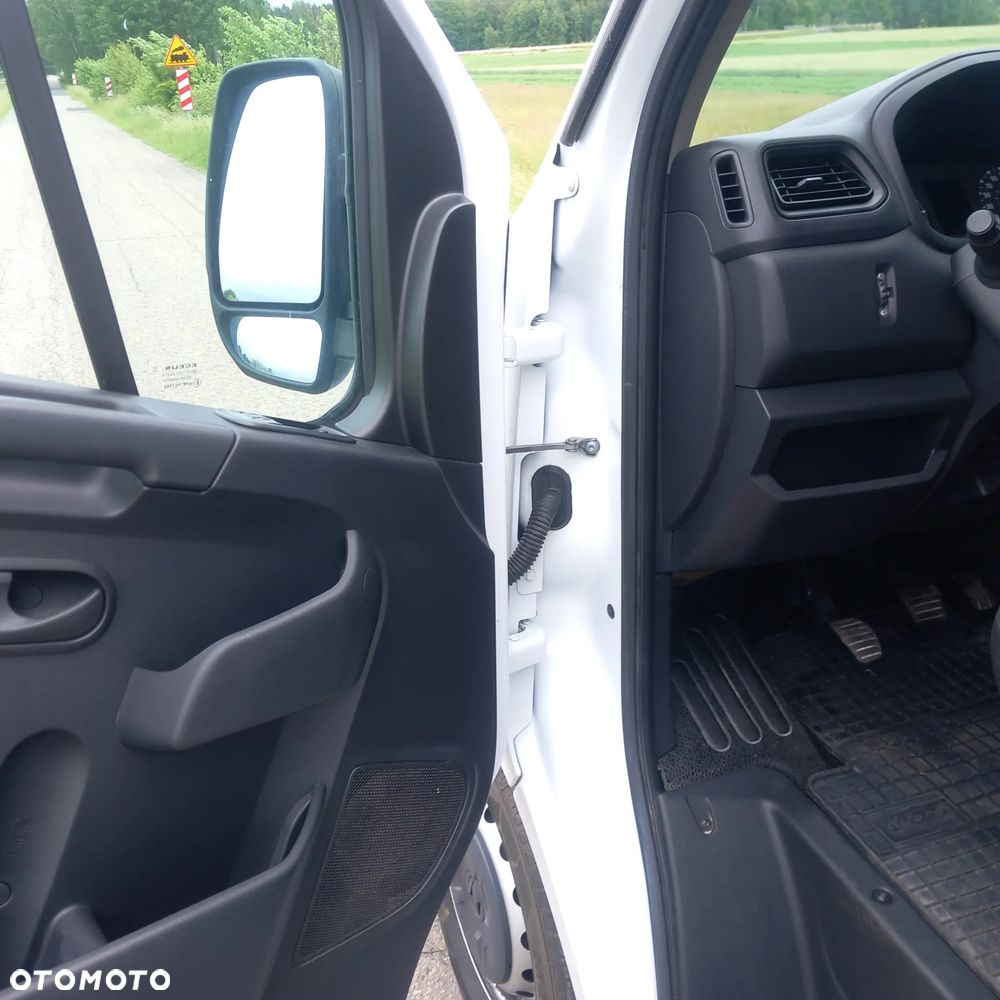 Renault Master - 24
