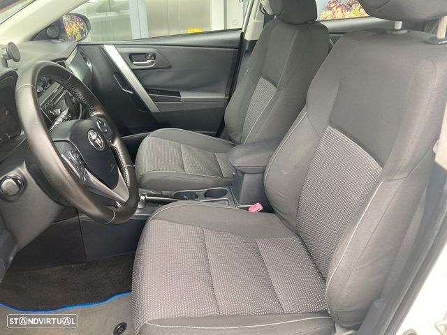 Toyota Auris 1.8 HSD Comfort+Navi - 9