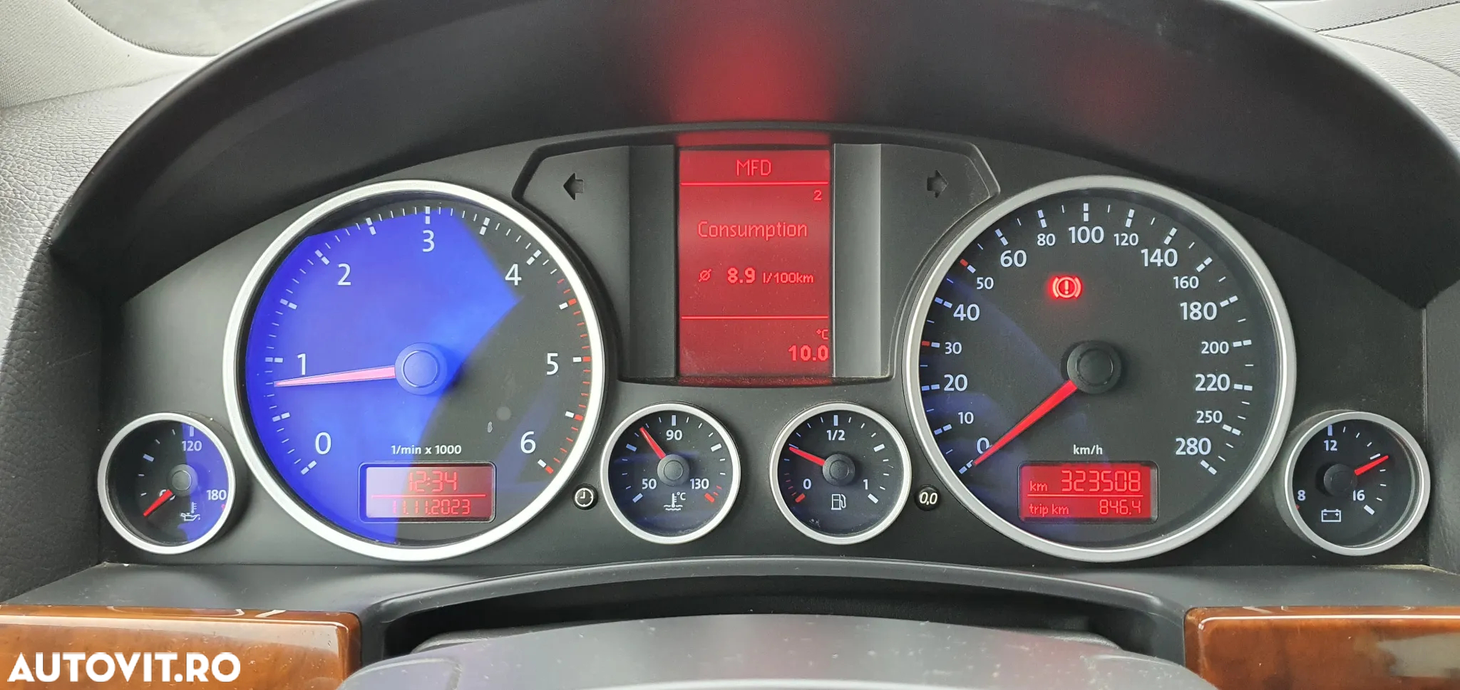 Volkswagen Touareg 2.5 R5 TDI - 6