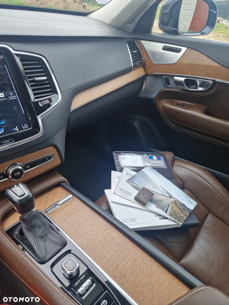 Volvo XC 90 - 24