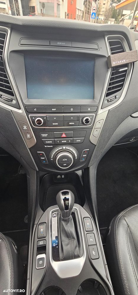 Hyundai Santa Fe - 12