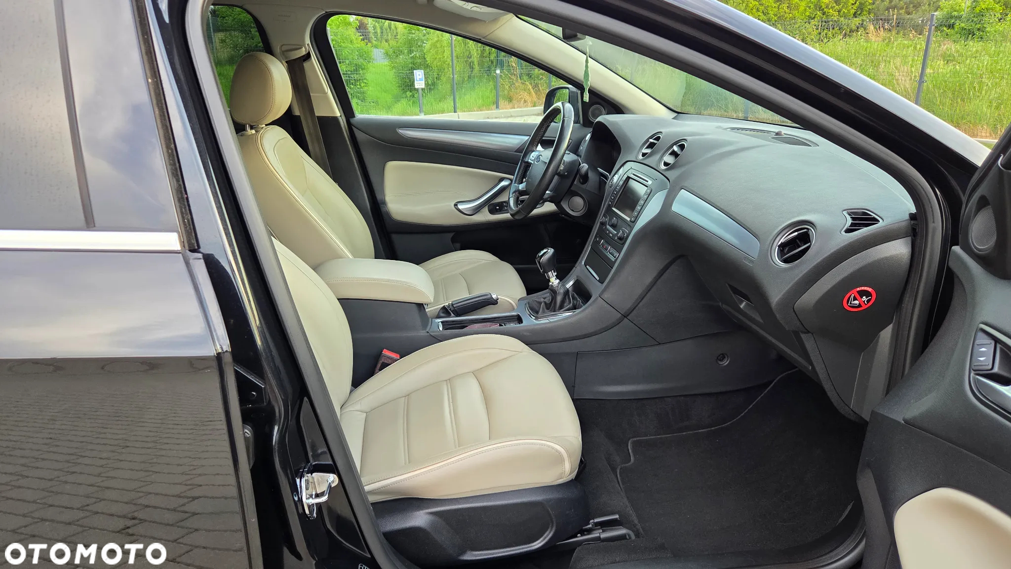 Ford Mondeo 2.0 TDCi Titanium - 22