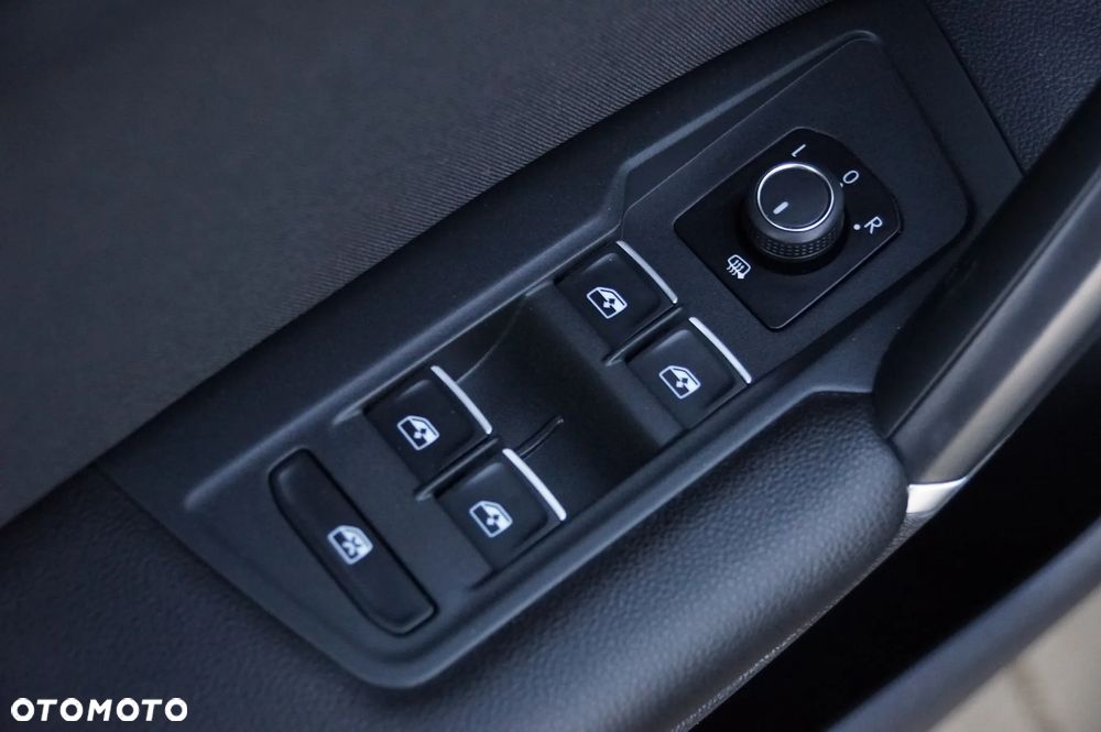 Volkswagen Tiguan 2.0 TDI SCR 4MOTION DSG Highline - 24