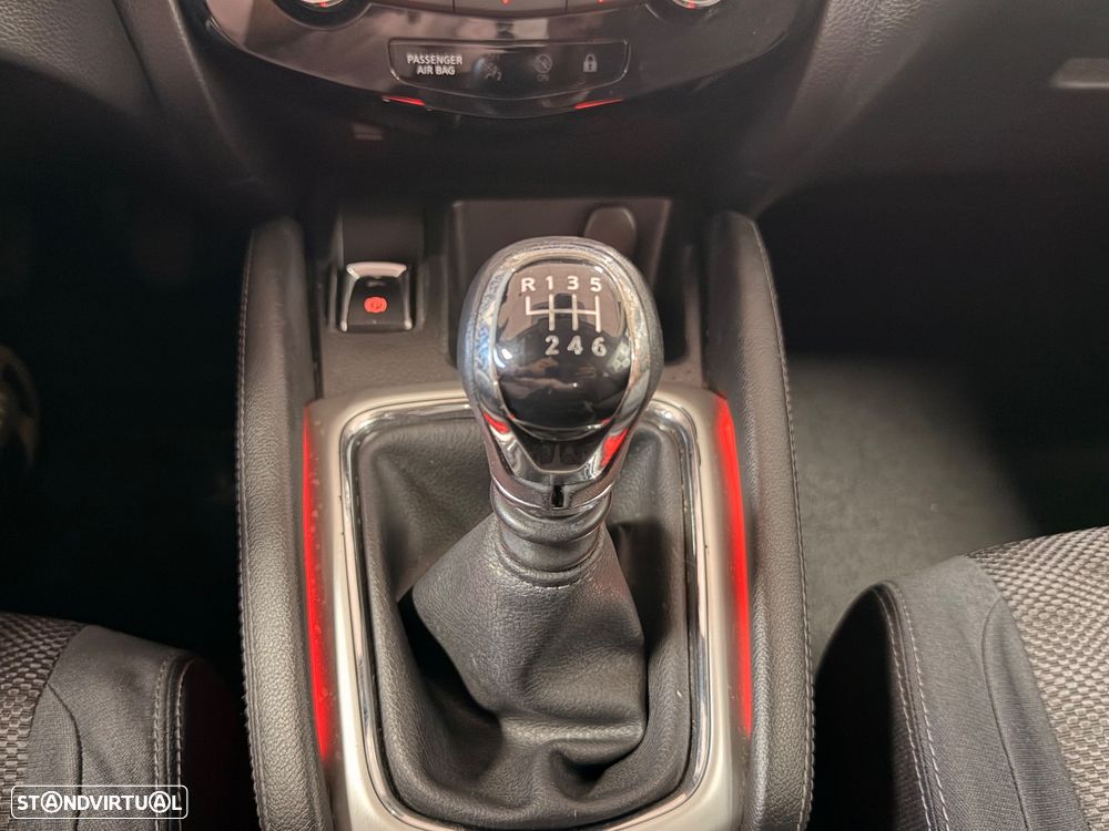 Nissan Qashqai 1.5 dCi N-Connecta 18 - 30