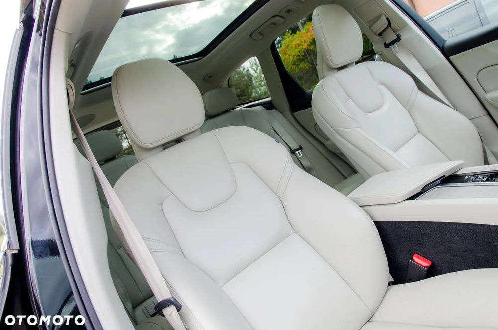 Volvo XC 60 - 22