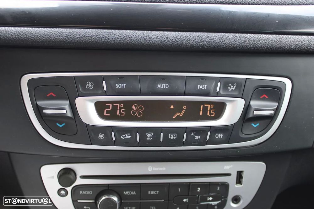 Renault Mégane Sport Tourer 1.5 dCi Bose Edition - 22