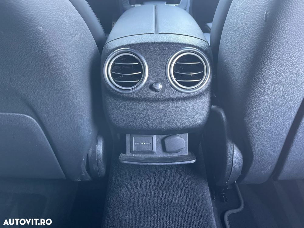 Mercedes-Benz E - 27