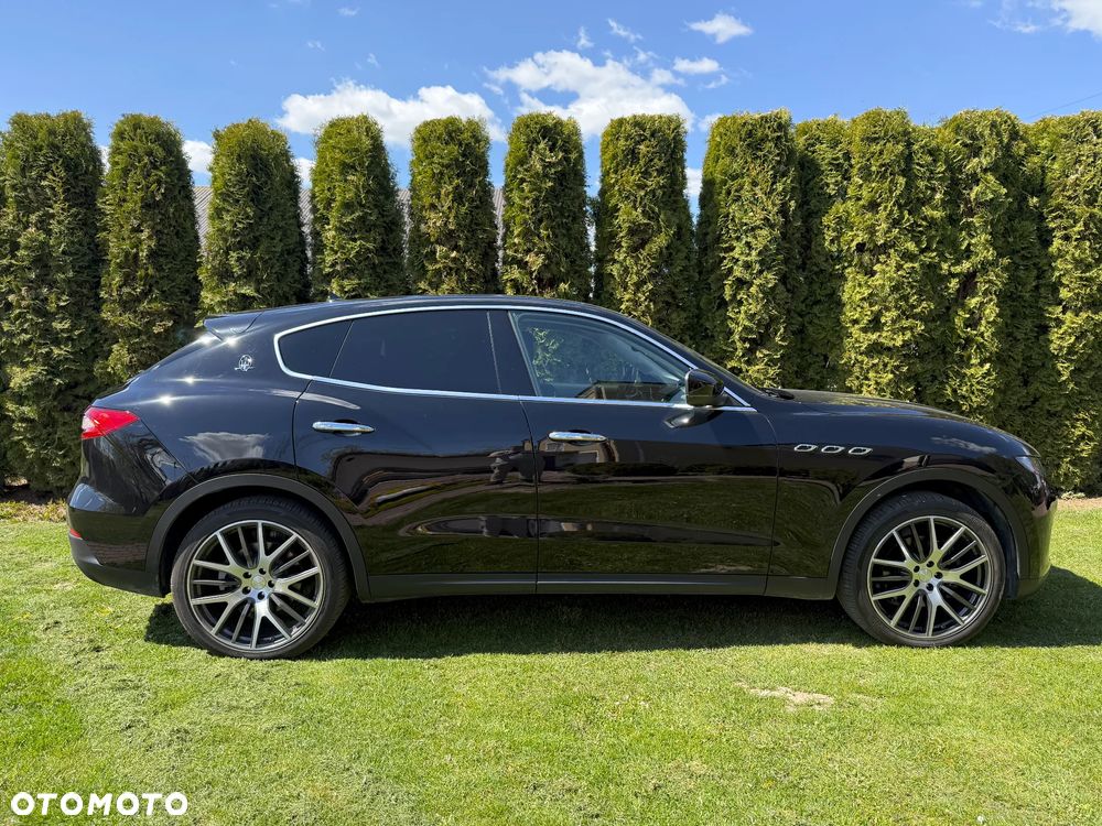 Maserati Levante Q4 - 2