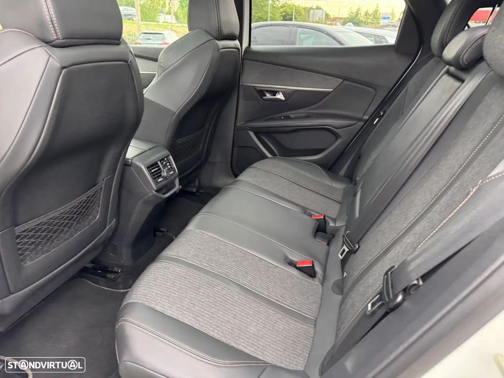 Peugeot 3008 1.6 BlueHDi GT Line EAT6 - 23