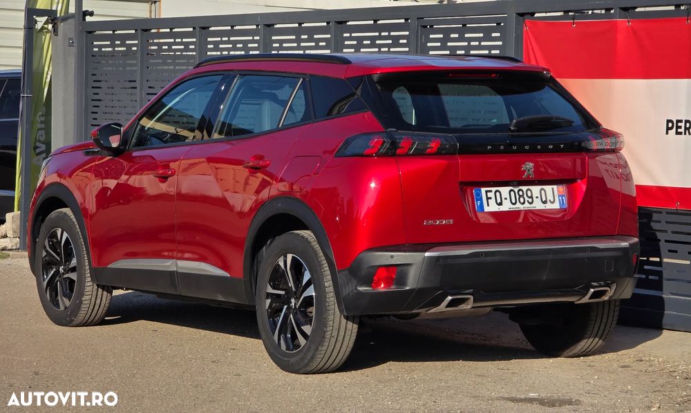 Peugeot 2008 PureTech 130 EAT8 GT Pack - 9