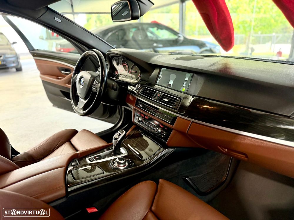 BMW 520 d Line Luxury Auto - 8