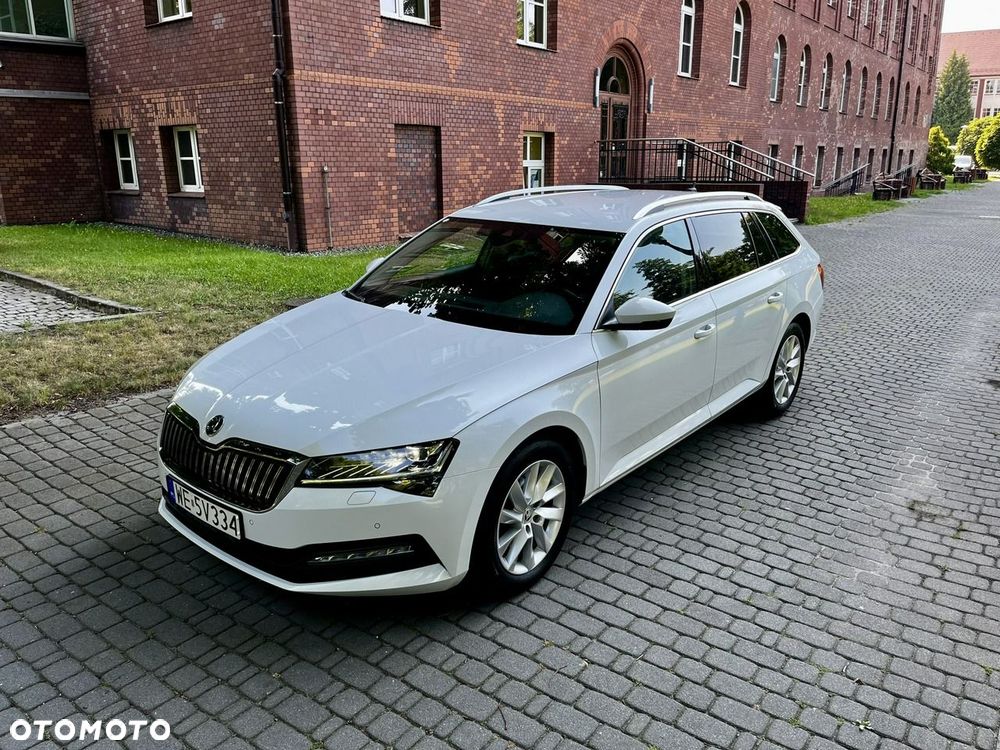 Skoda Superb 2.0 TDI SCR Ambition DSG - 8