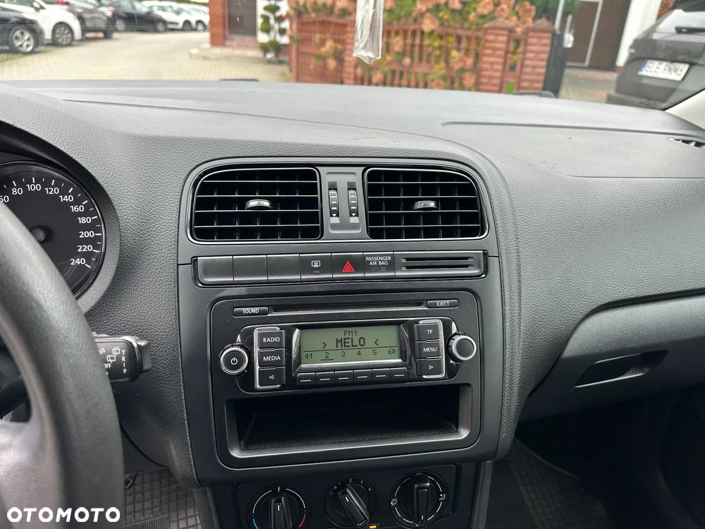 Volkswagen Polo - 12